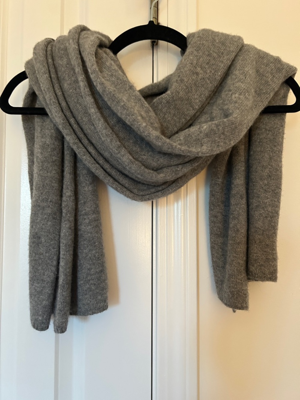Amicale All Season Cashmere Light Gray Cashmere Blanket Scarf - One Size - Picture 4 of 6